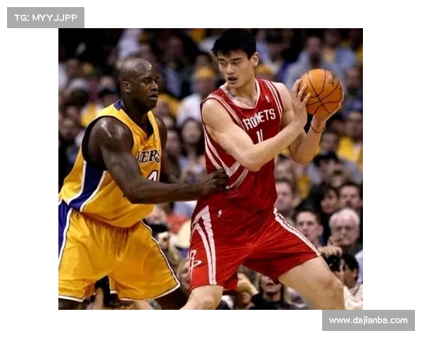 NBA激战回顾：精彩对决与关键时刻全盘点，赛事亮点与球员表现全面分析