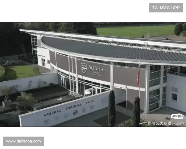 英超球场排名分析揭晓 哪些球场最具历史价值与现代气息 英超球场排名分析揭晓 哪些球场最具历史价值与现代气息